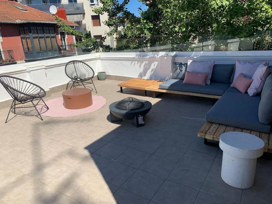 Ático con preciosa terraza en Algorta Appartamento Getxo Esterno foto